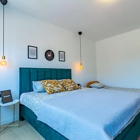 Ceraria Ponte Comfort 1 Bdr ザダル